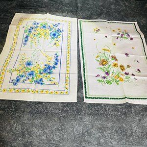 Two collectible vintage kitchen towels with "Floral design"